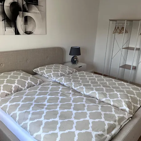 1a Apartment Fockendorf